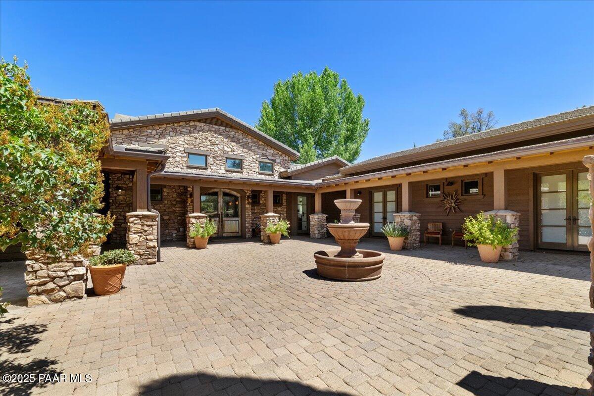 Real Estate Photo