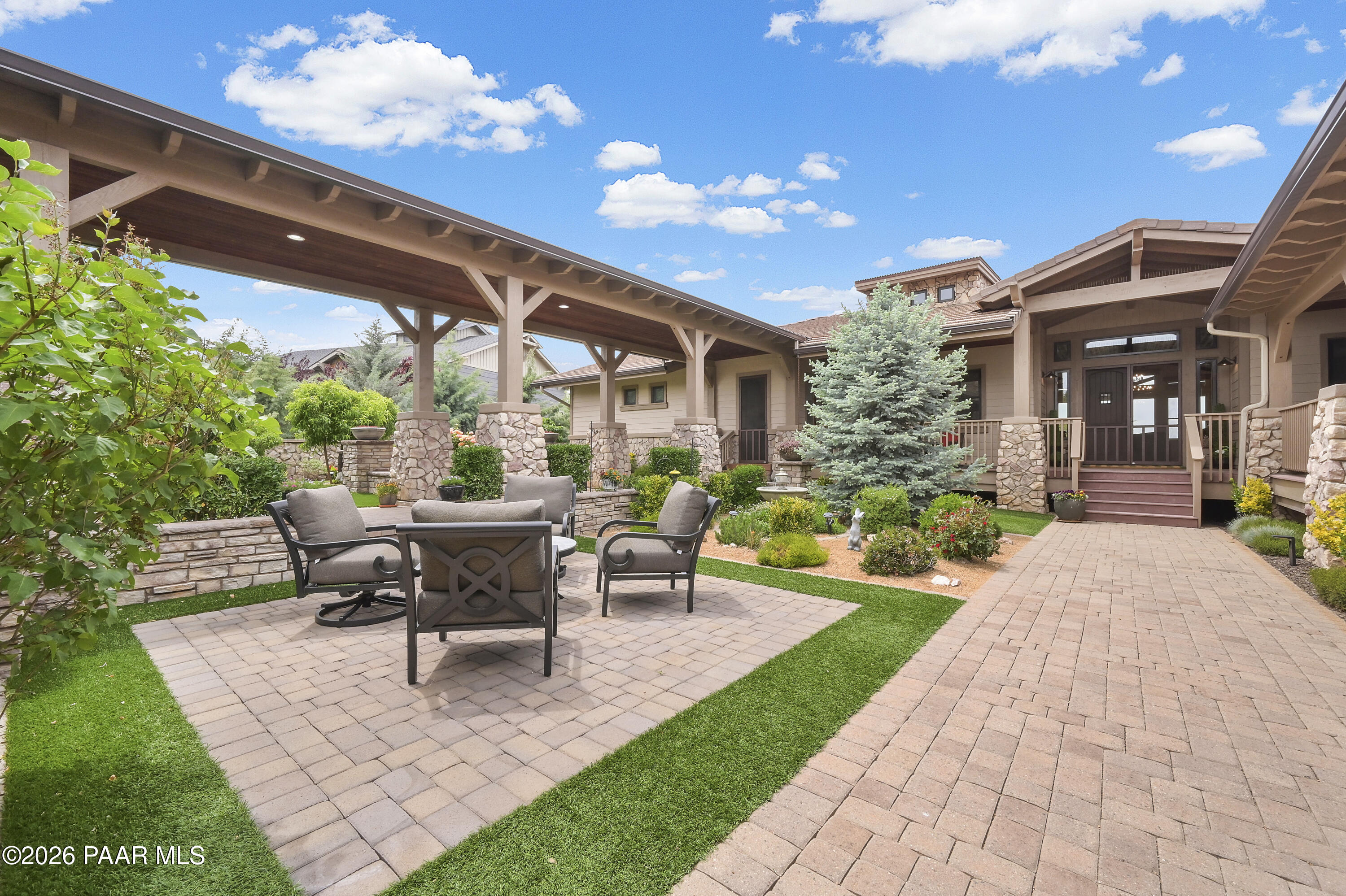 Real Estate Photo