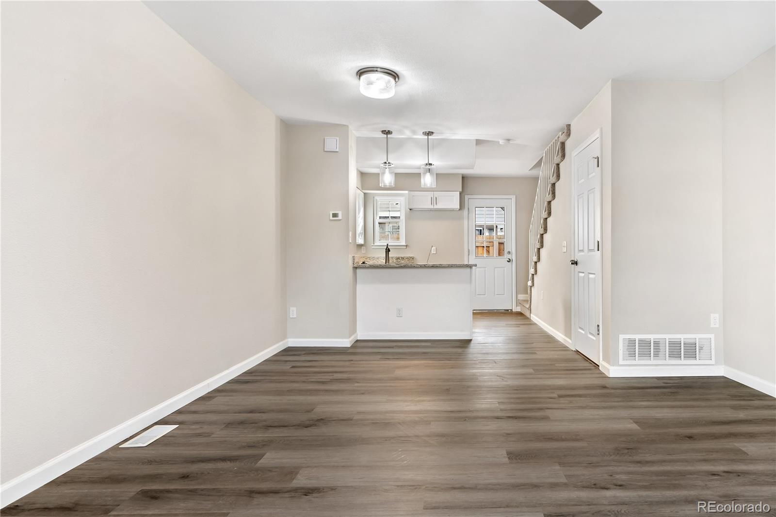 Real Estate Photo