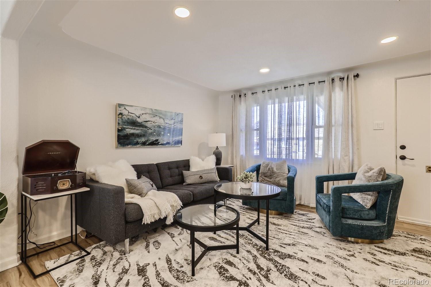 Real Estate Photo