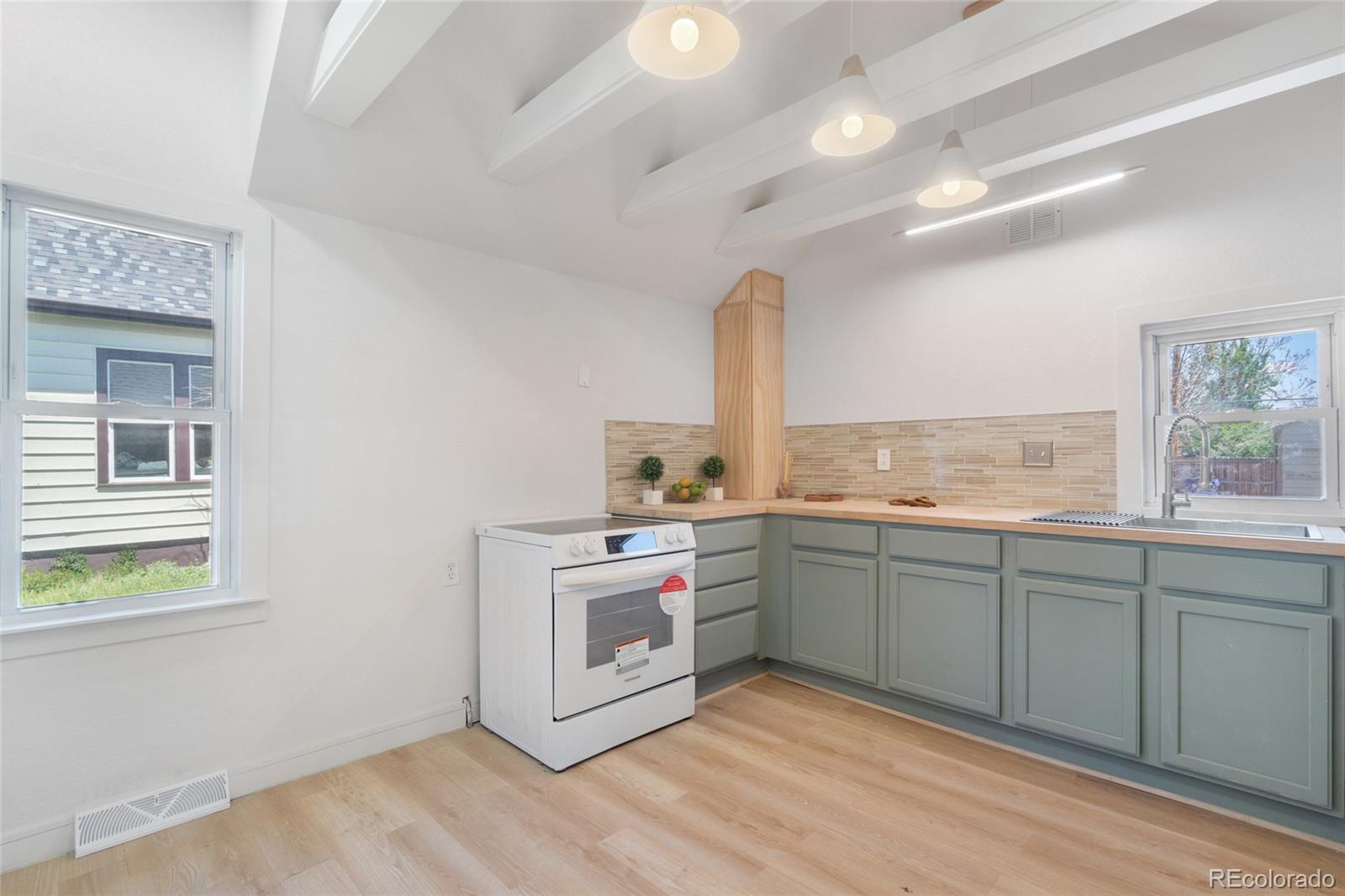 Real Estate Photo