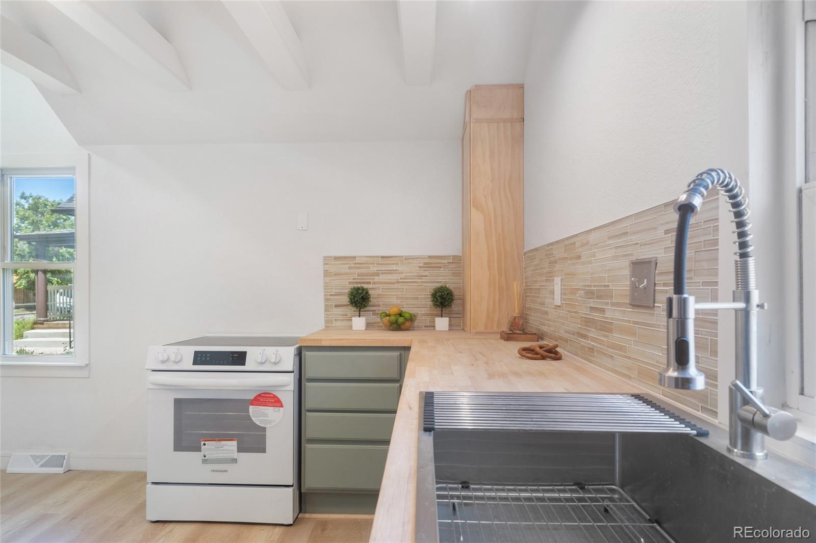 Real Estate Photo