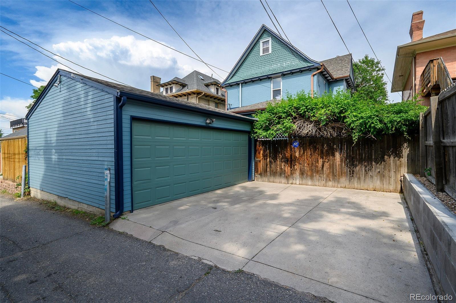 Real Estate Photo