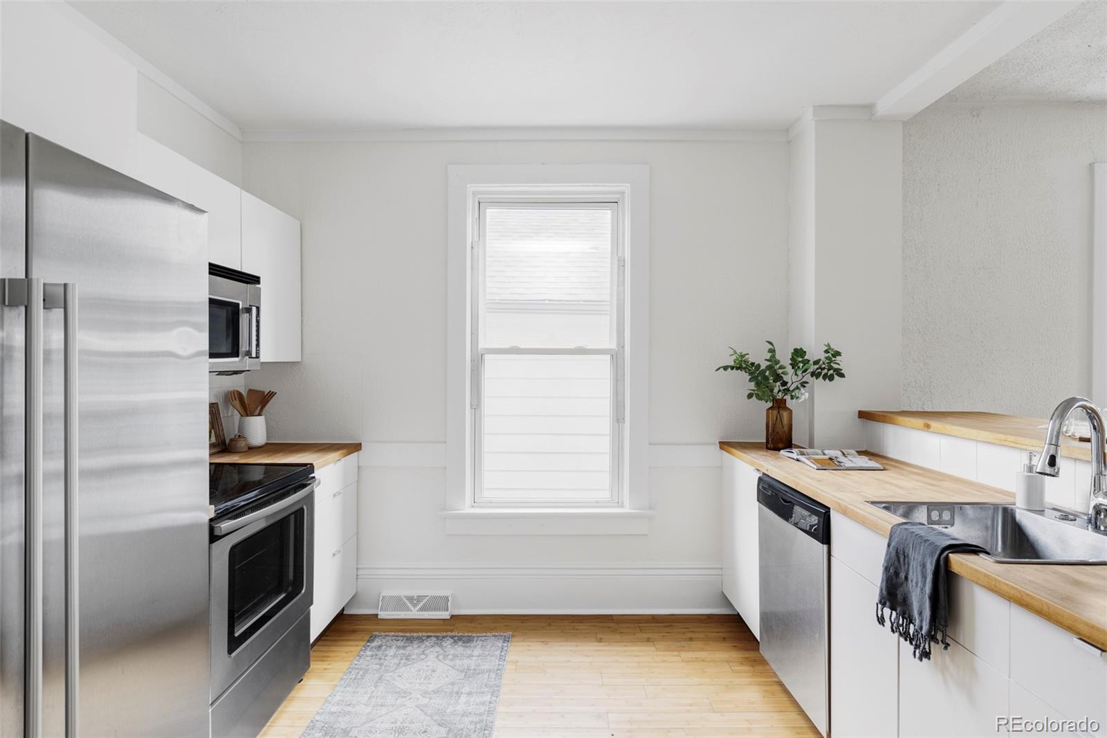 Real Estate Photo