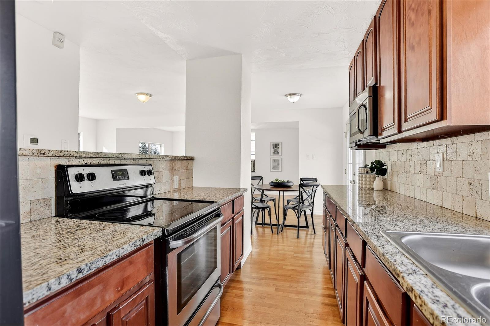 Real Estate Photo