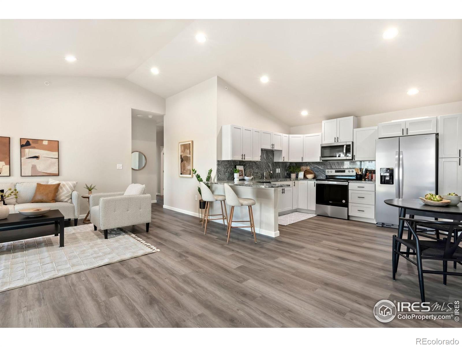 Real Estate Photo