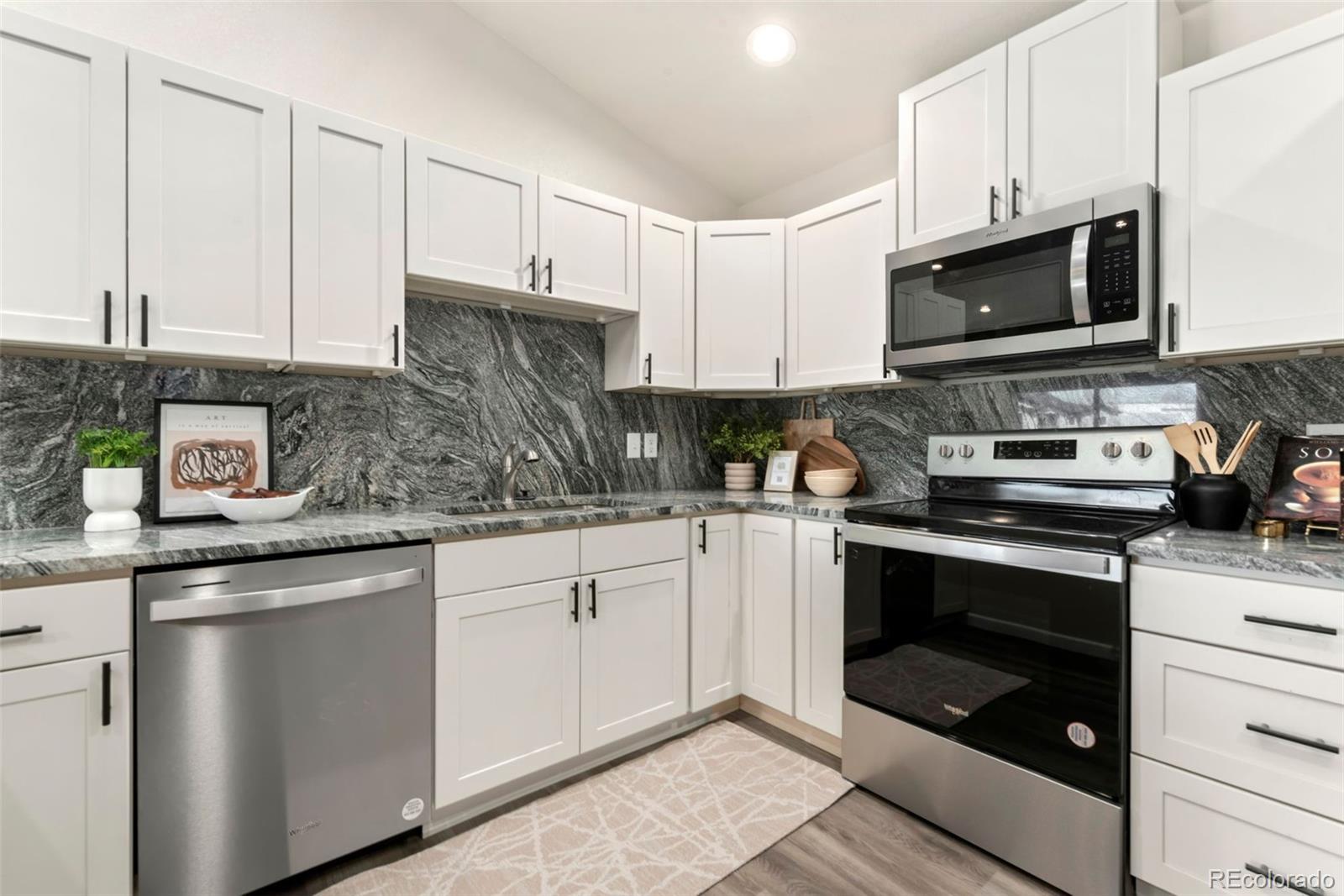 Real Estate Photo