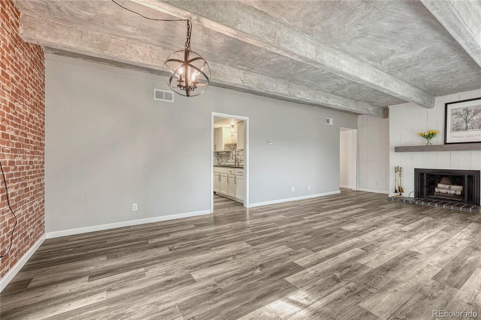 Real Estate Photo