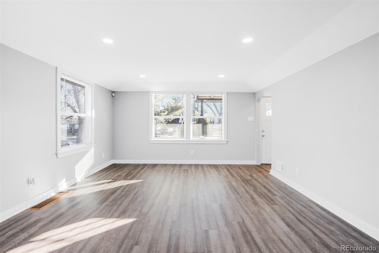 Real Estate Photo