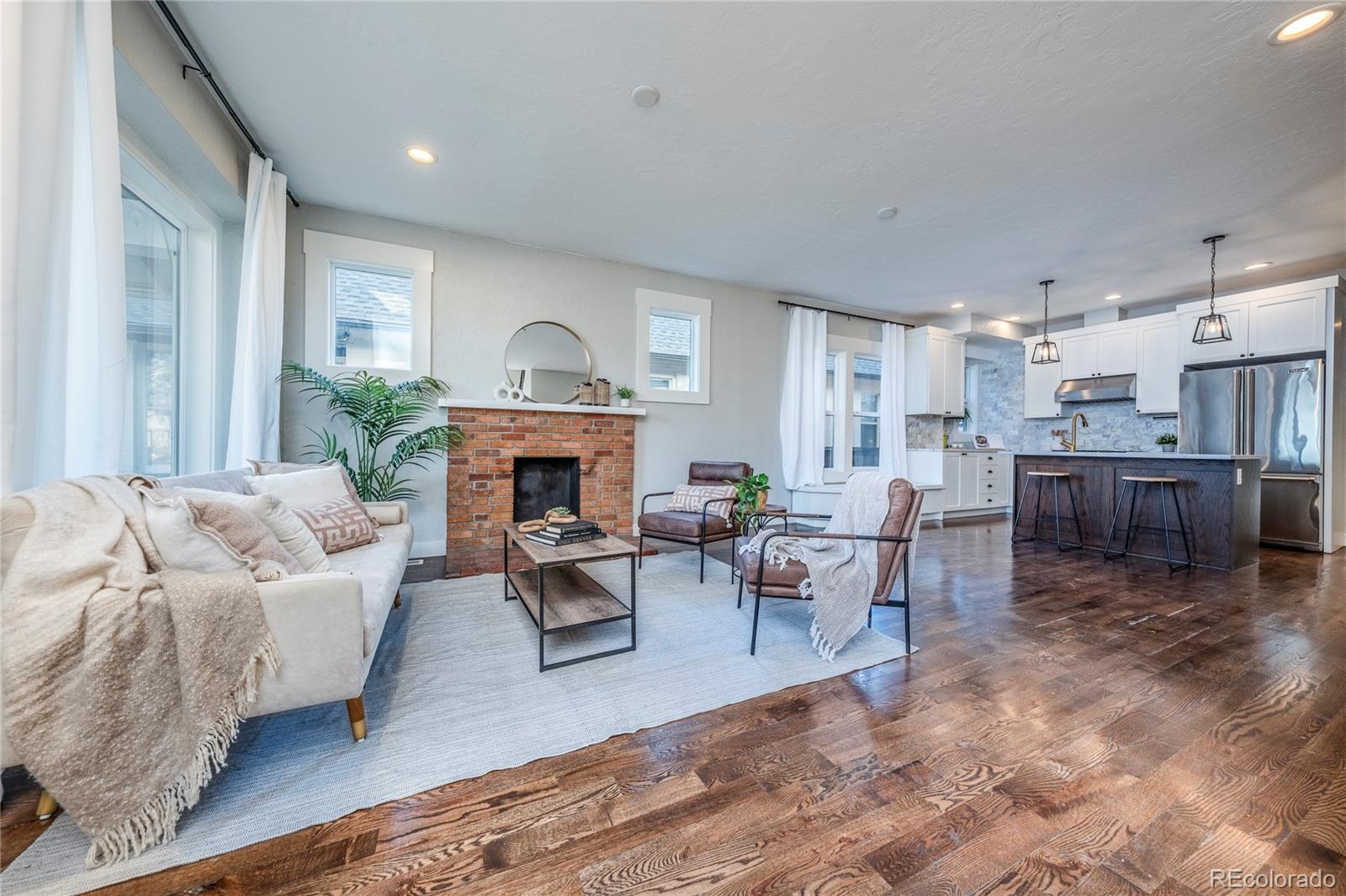 Real Estate Photo