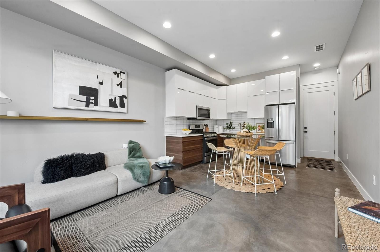 Real Estate Photo
