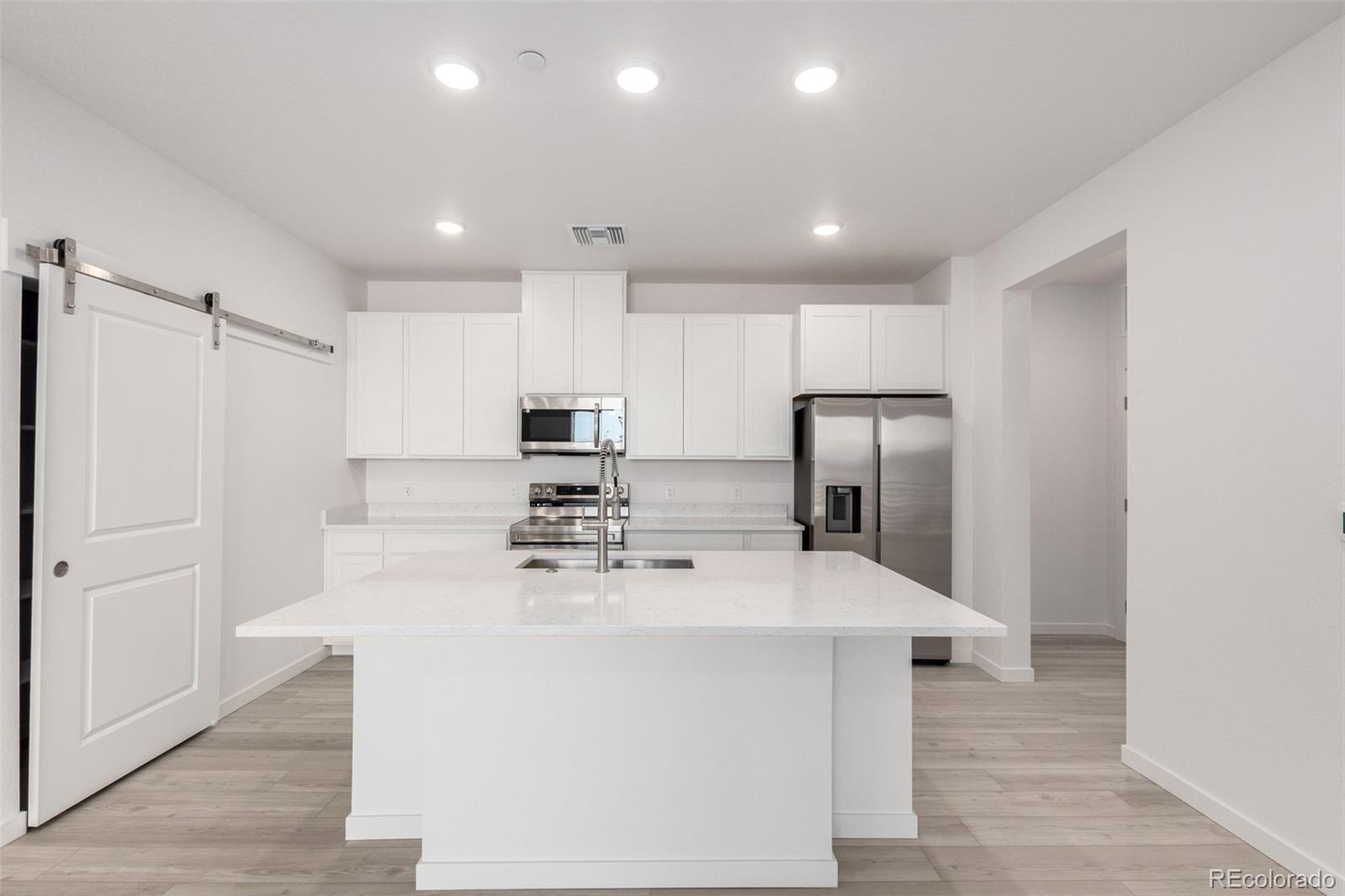 Real Estate Photo