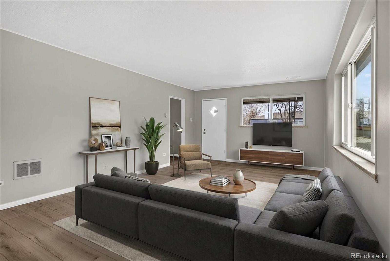 Real Estate Photo