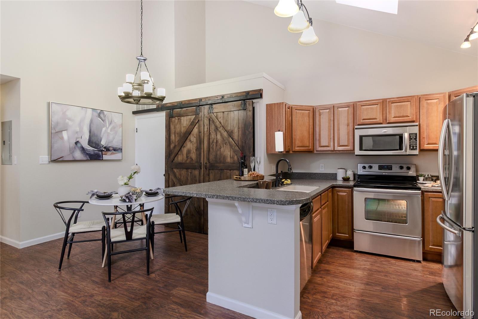 Real Estate Photo