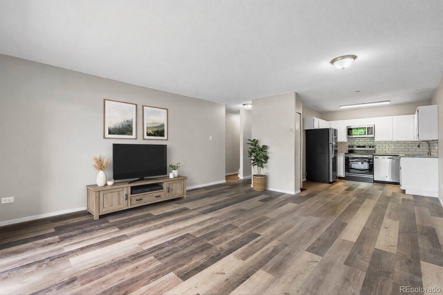Real Estate Photo