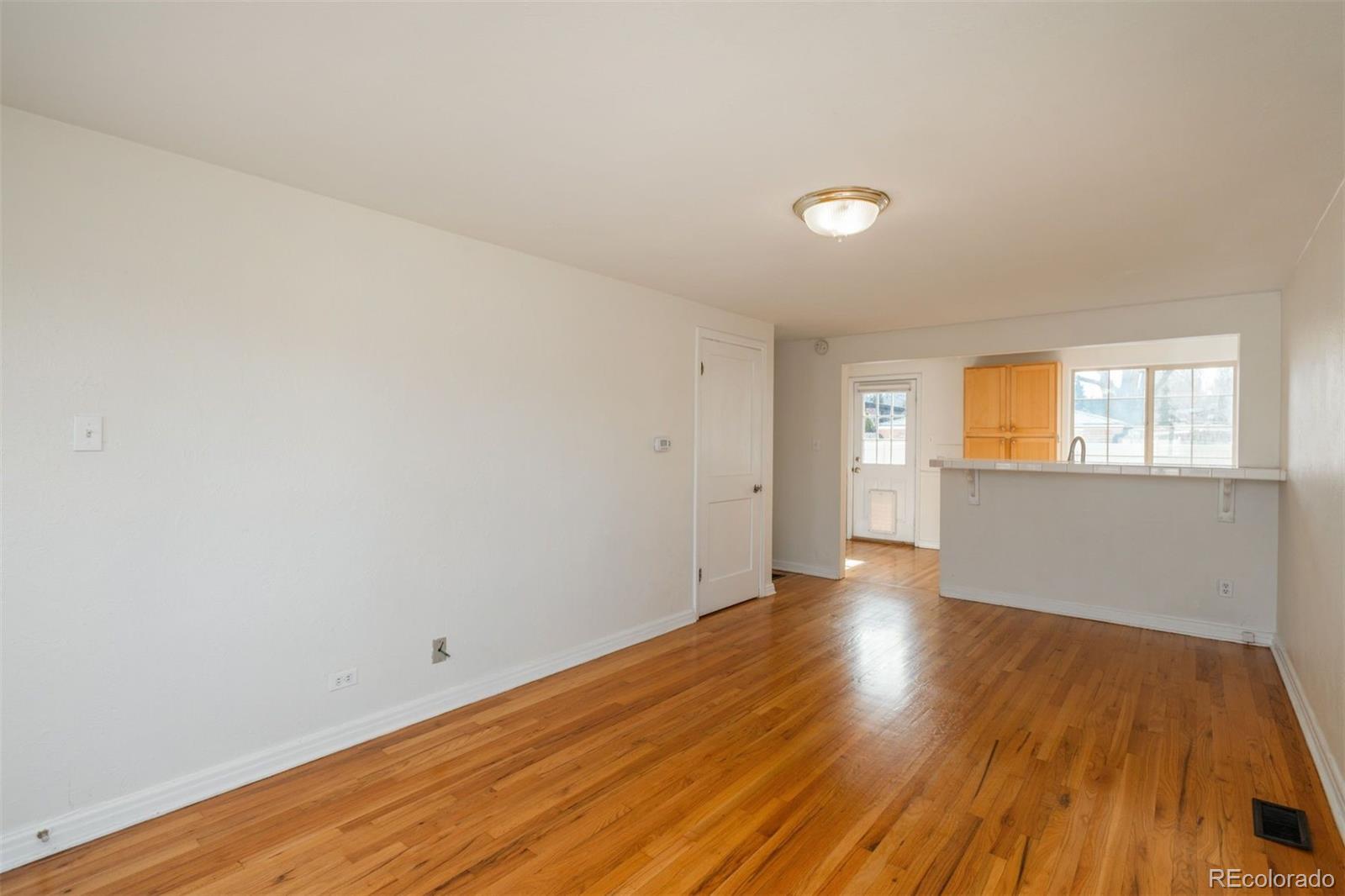 Real Estate Photo