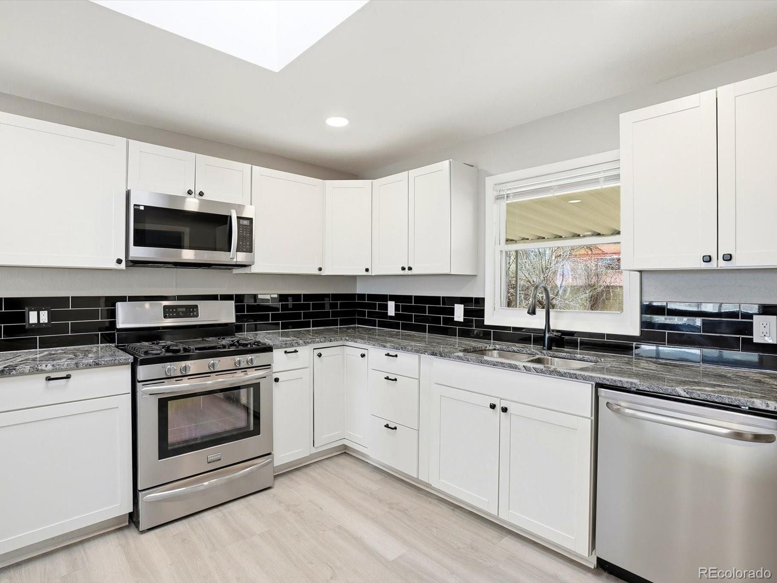 Real Estate Photo