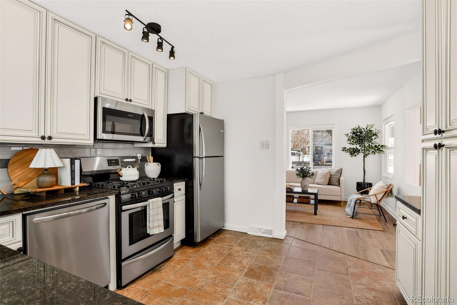 Real Estate Photo