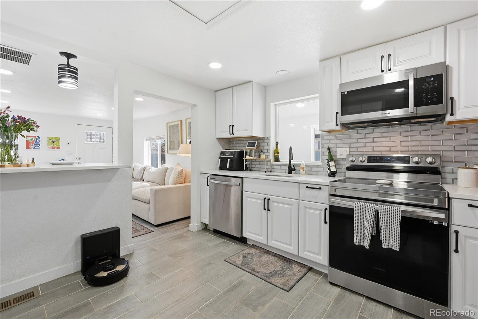 Real Estate Photo