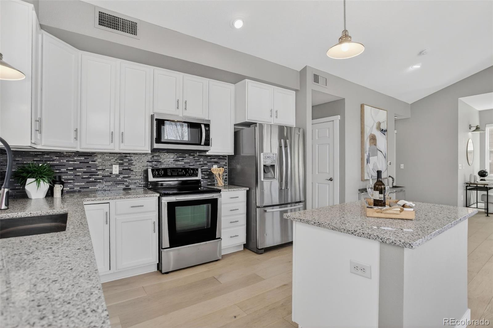 Real Estate Photo