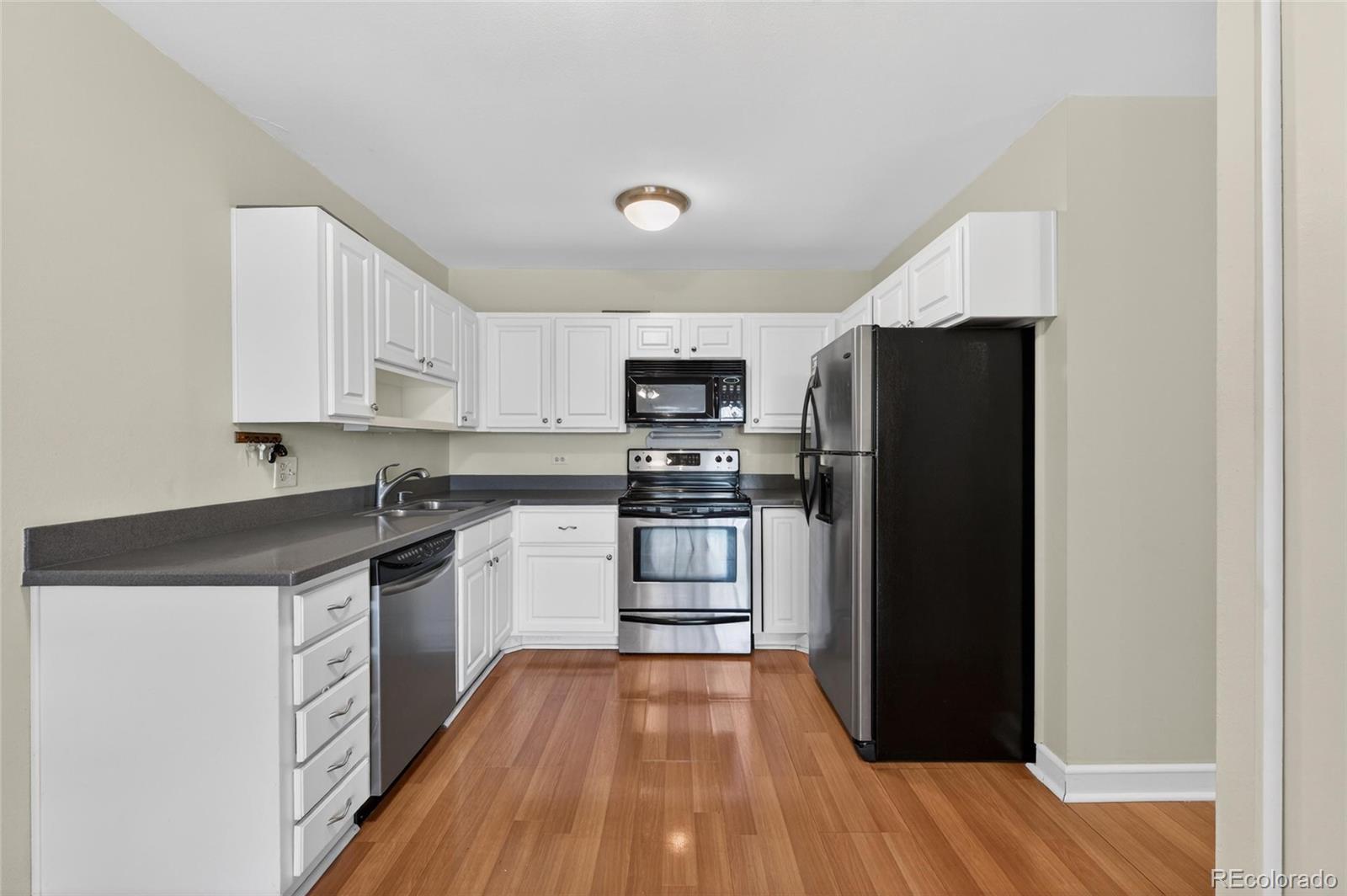 Real Estate Photo
