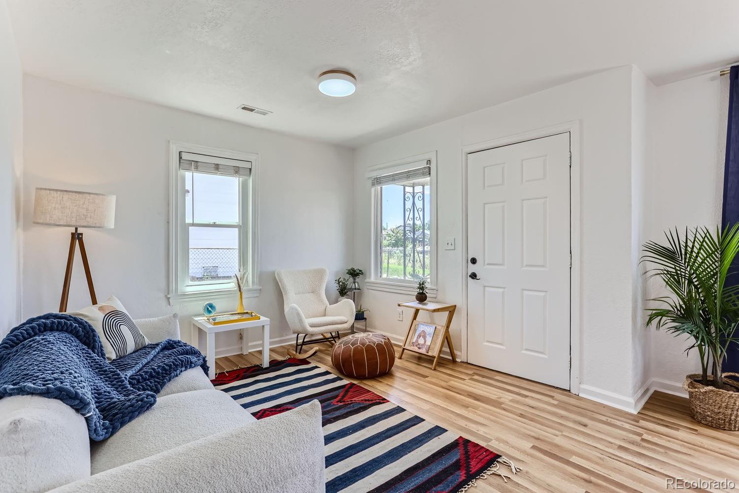 Real Estate Photo