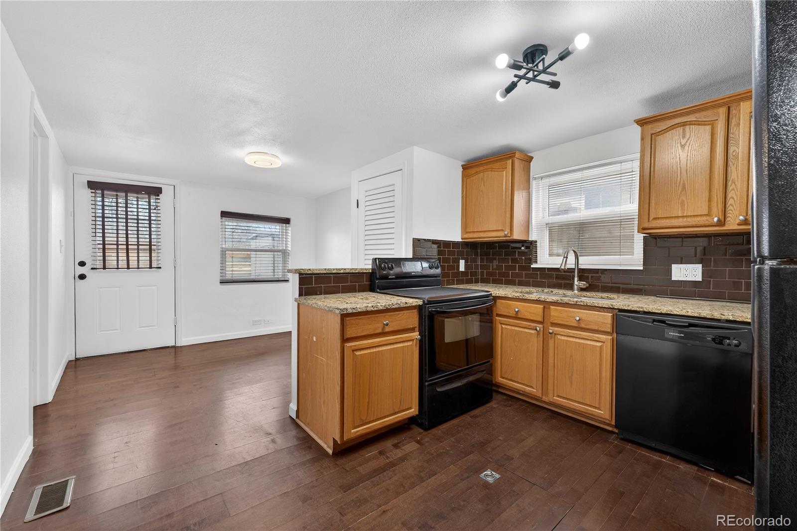 Real Estate Photo