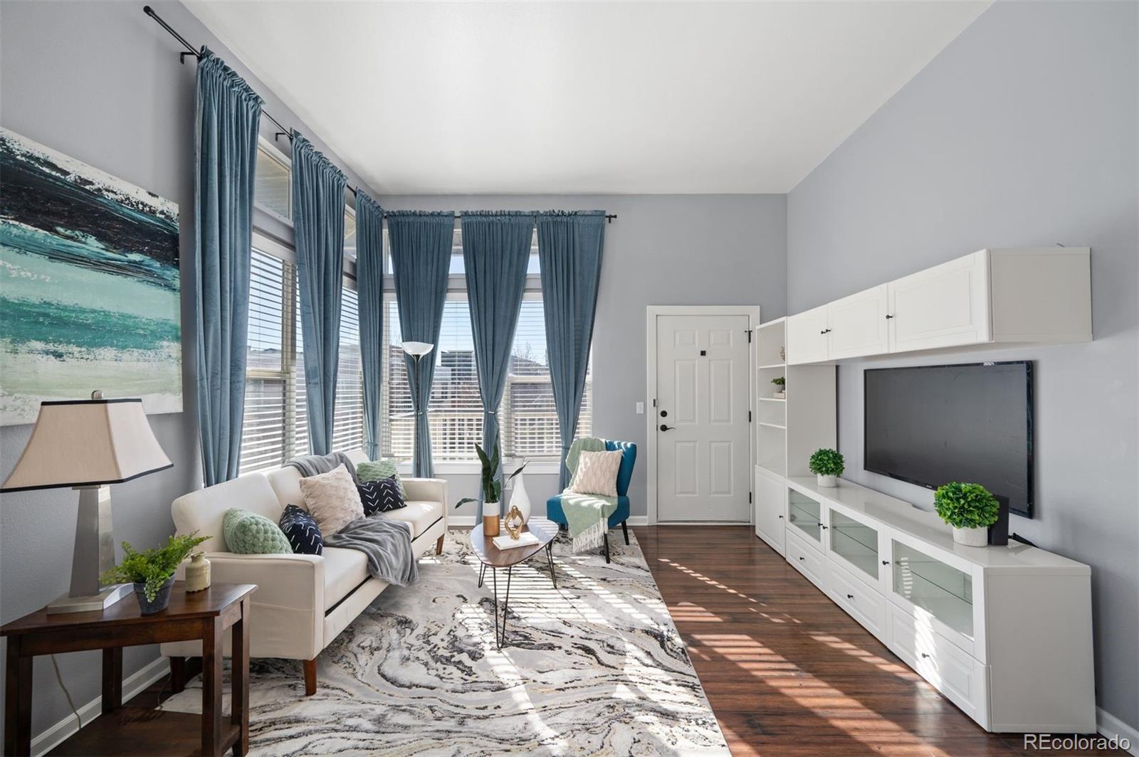 Real Estate Photo