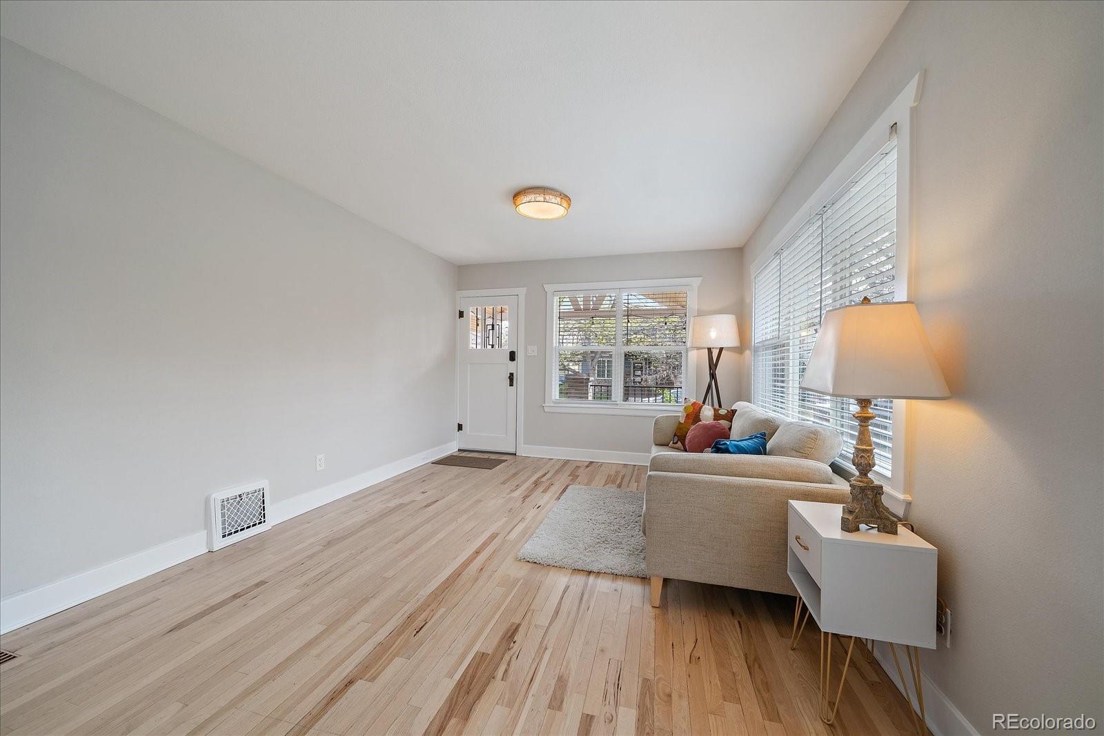 Real Estate Photo