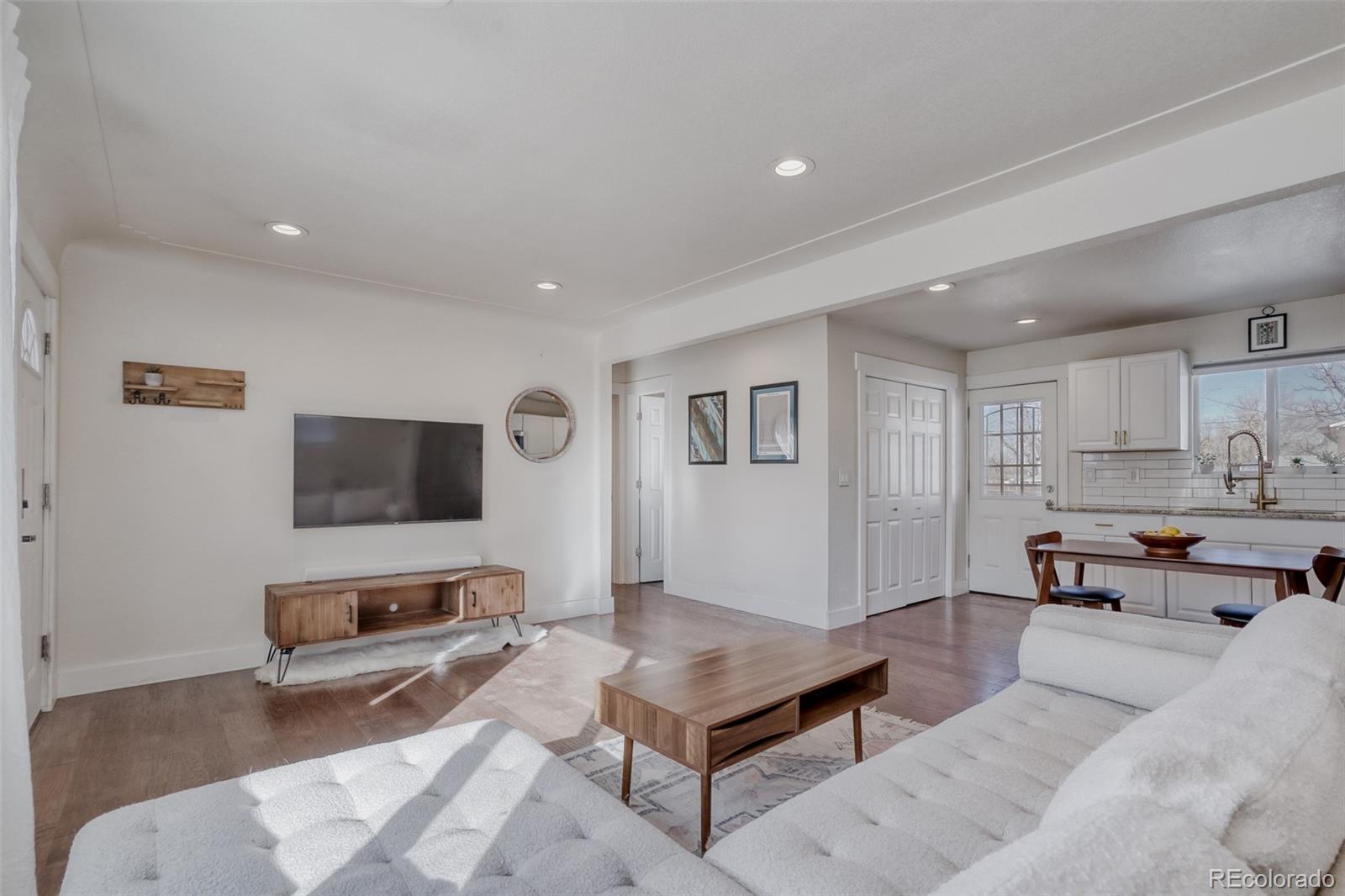 Real Estate Photo