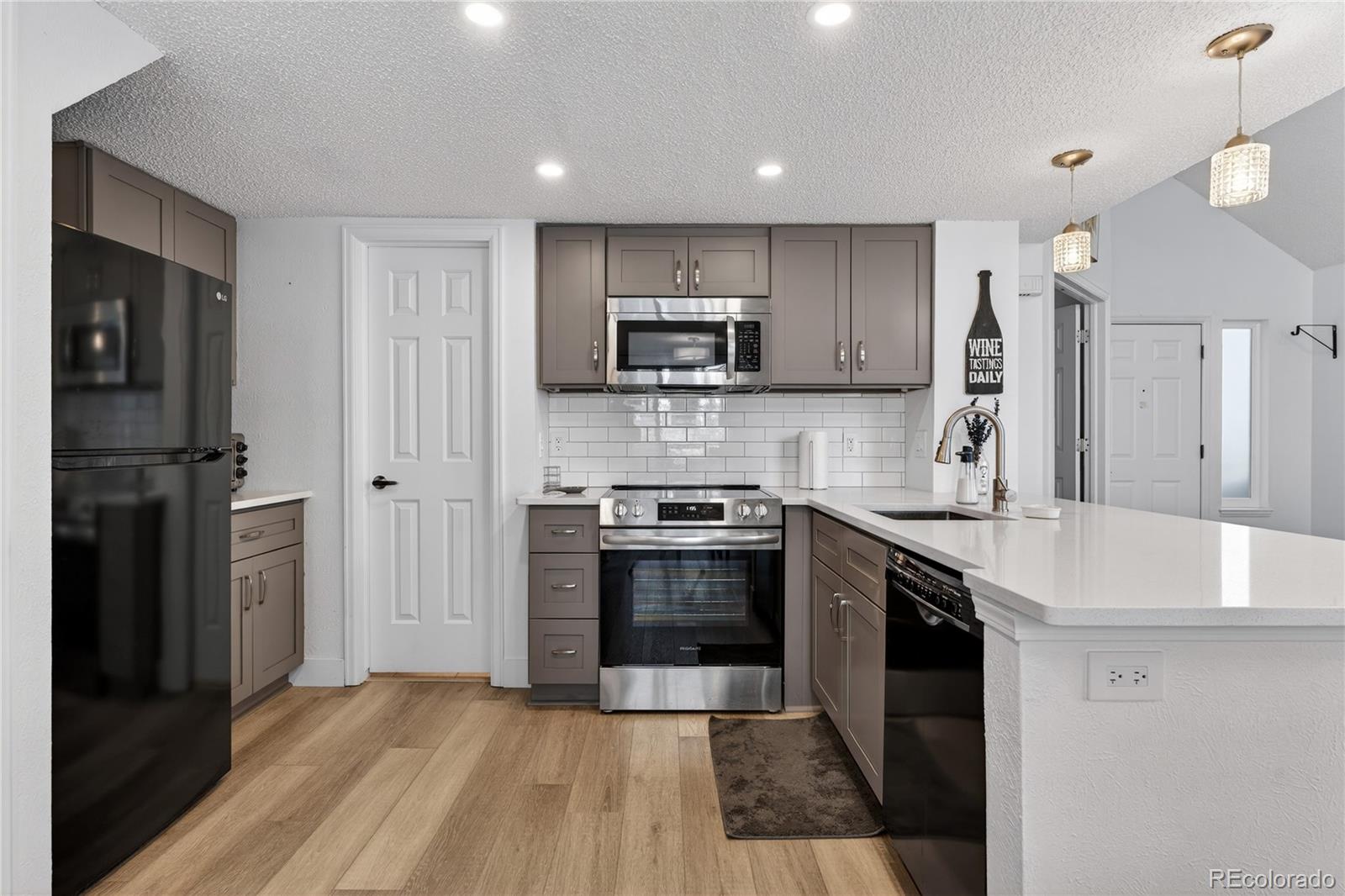 Real Estate Photo