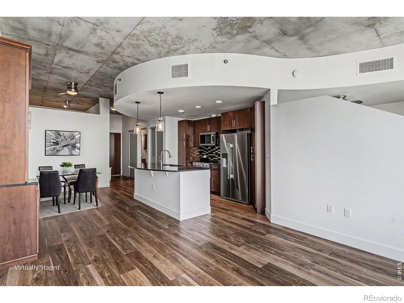 Real Estate Photo