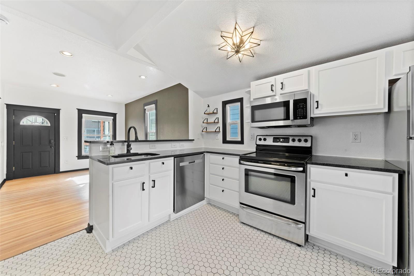 Real Estate Photo