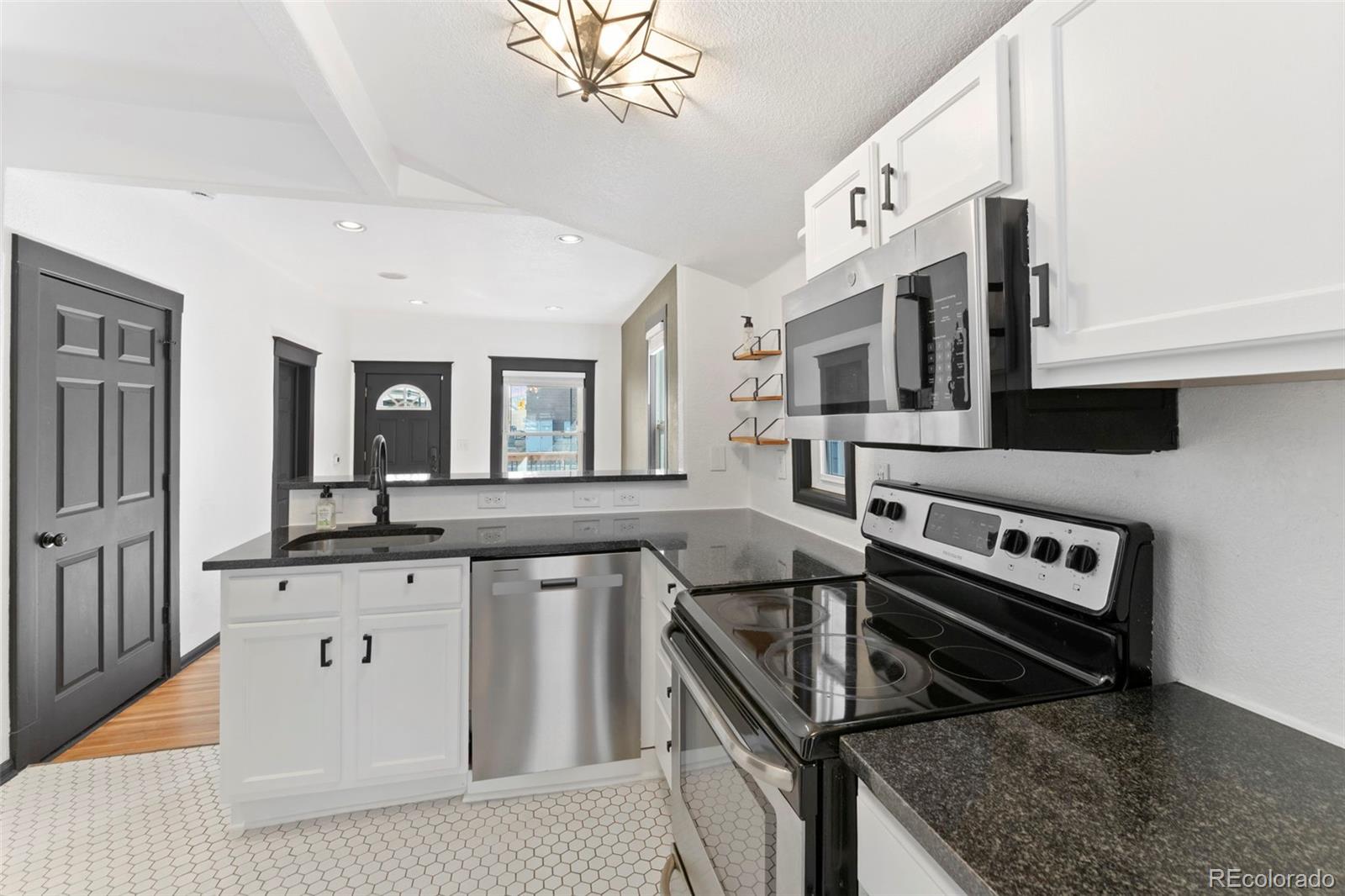 Real Estate Photo