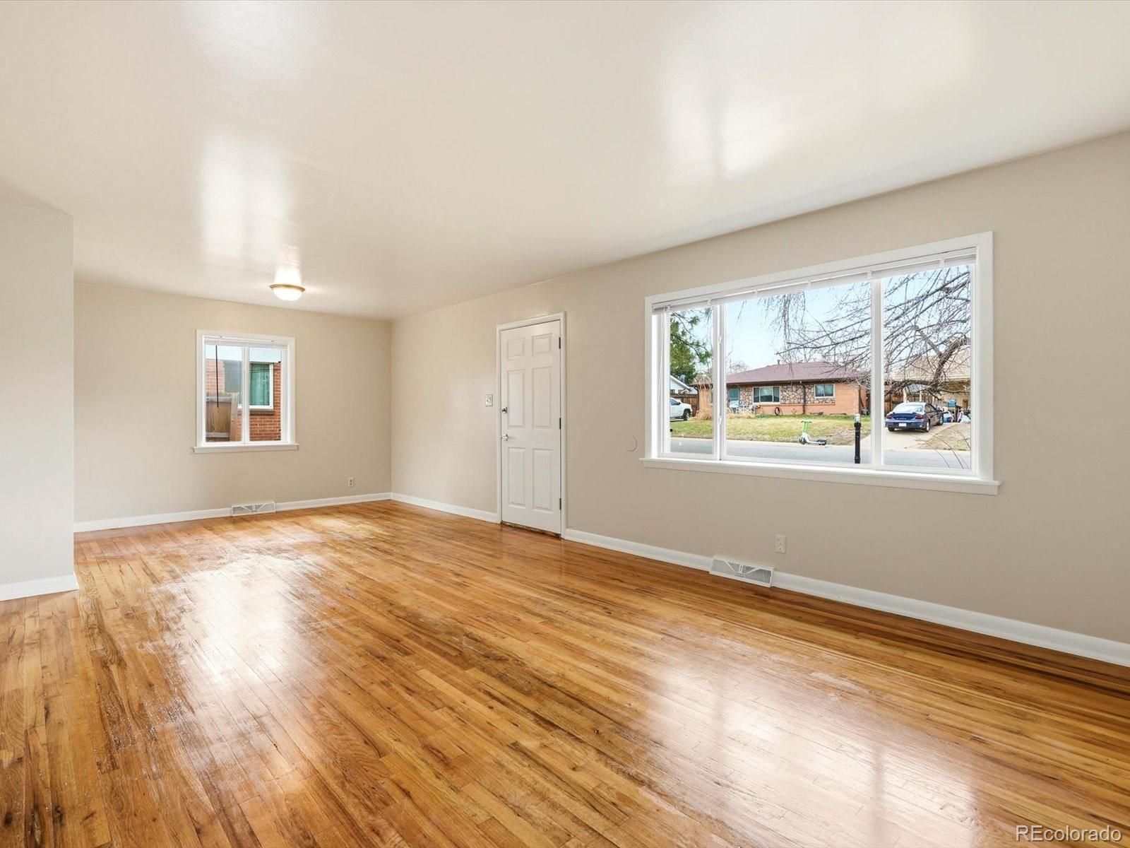 Real Estate Photo