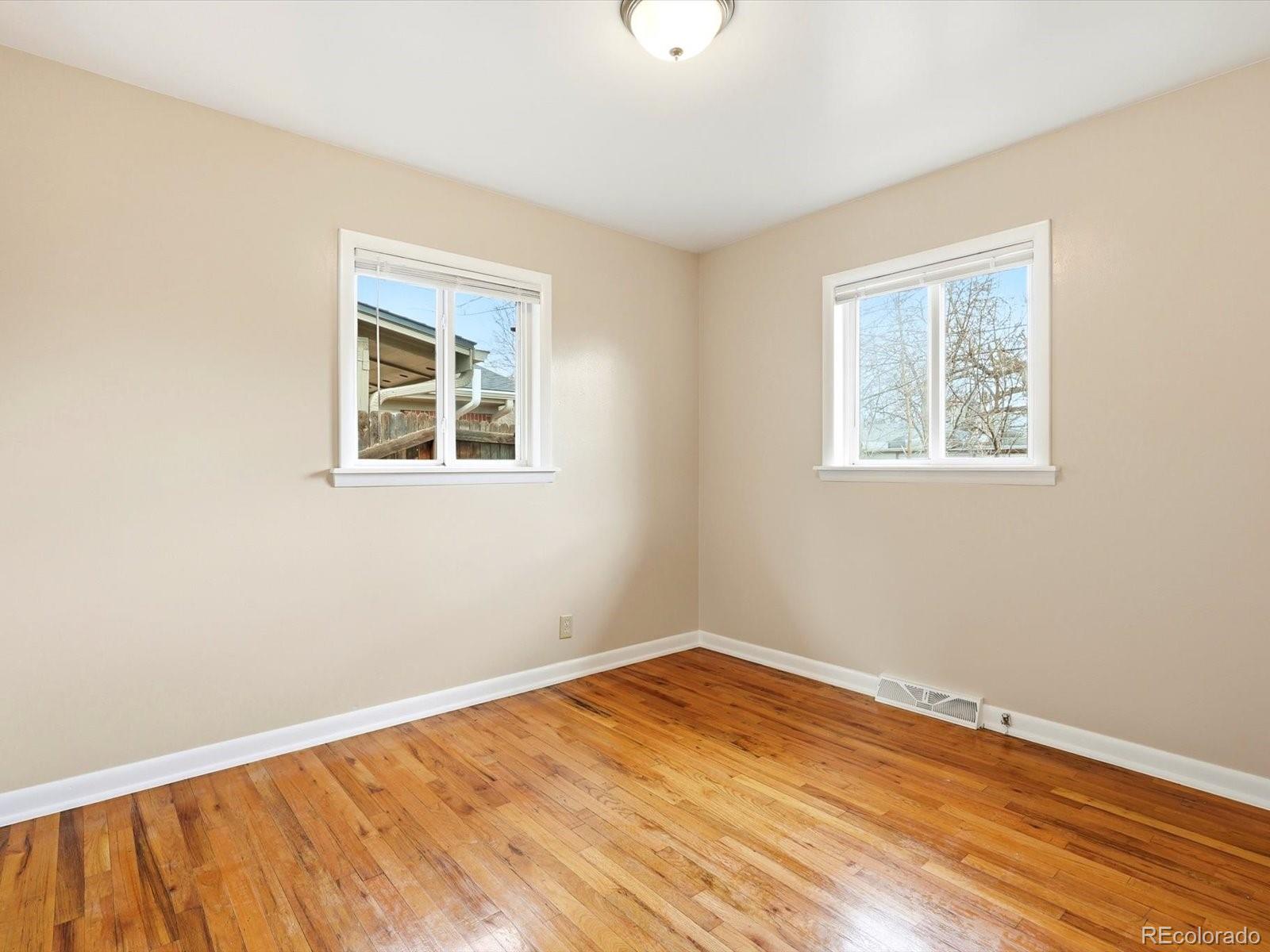 Real Estate Photo