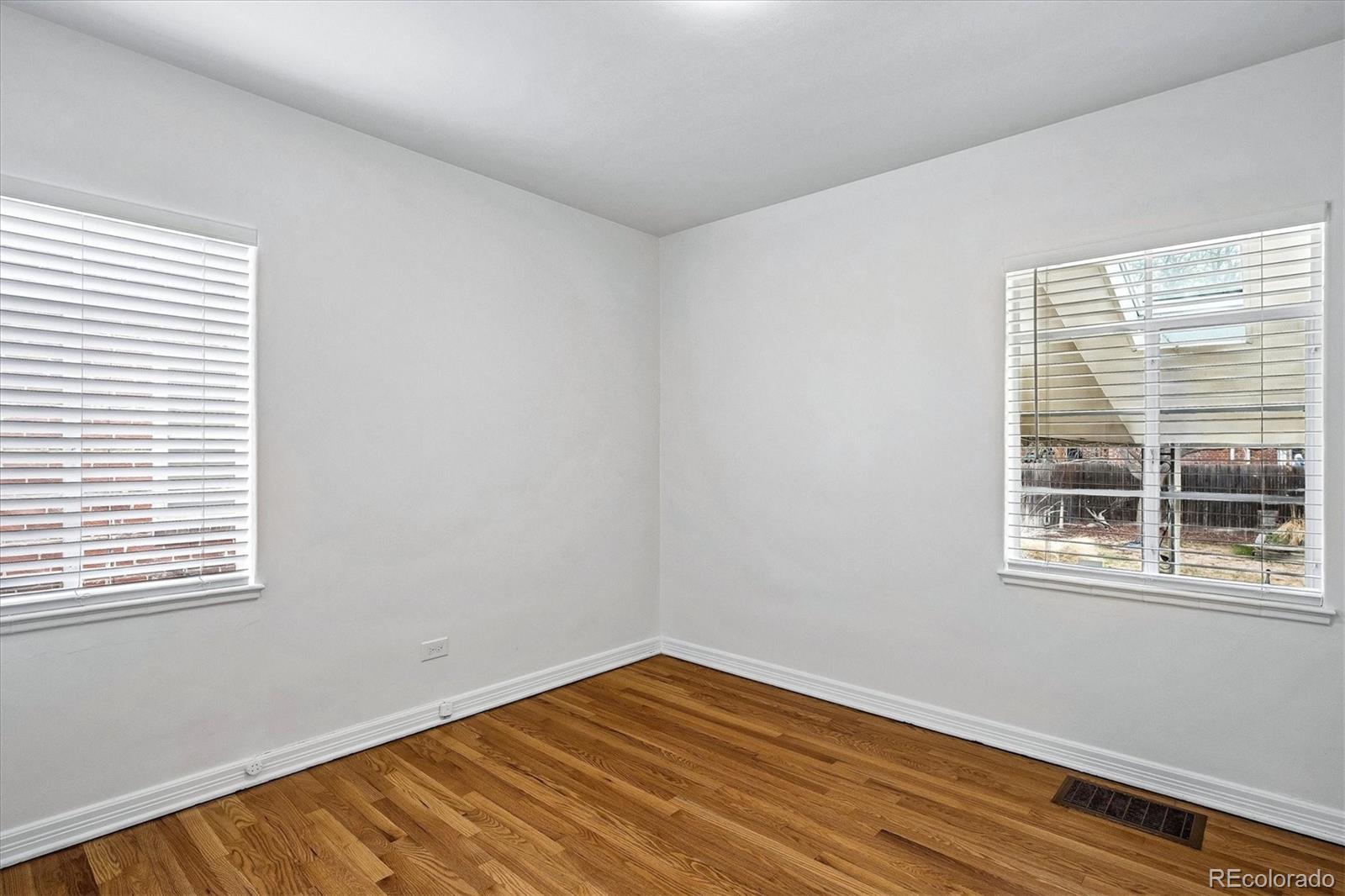Real Estate Photo
