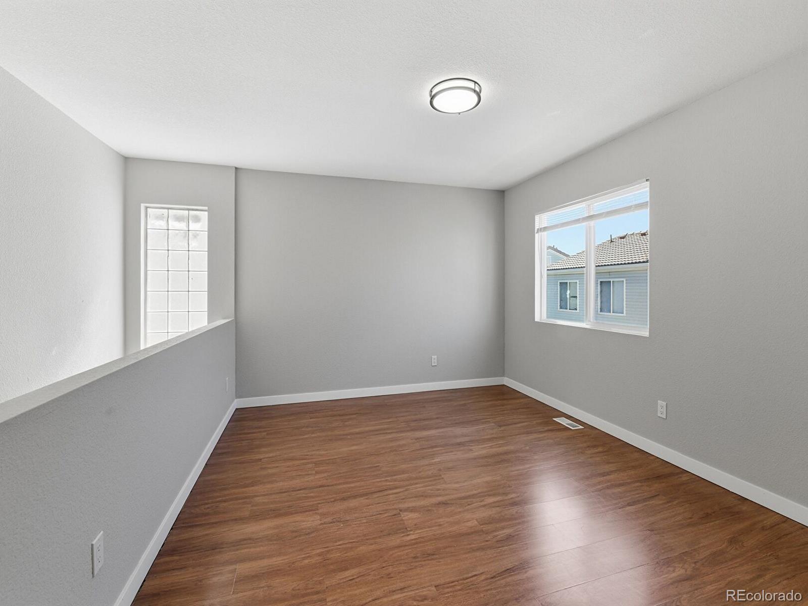 Real Estate Photo