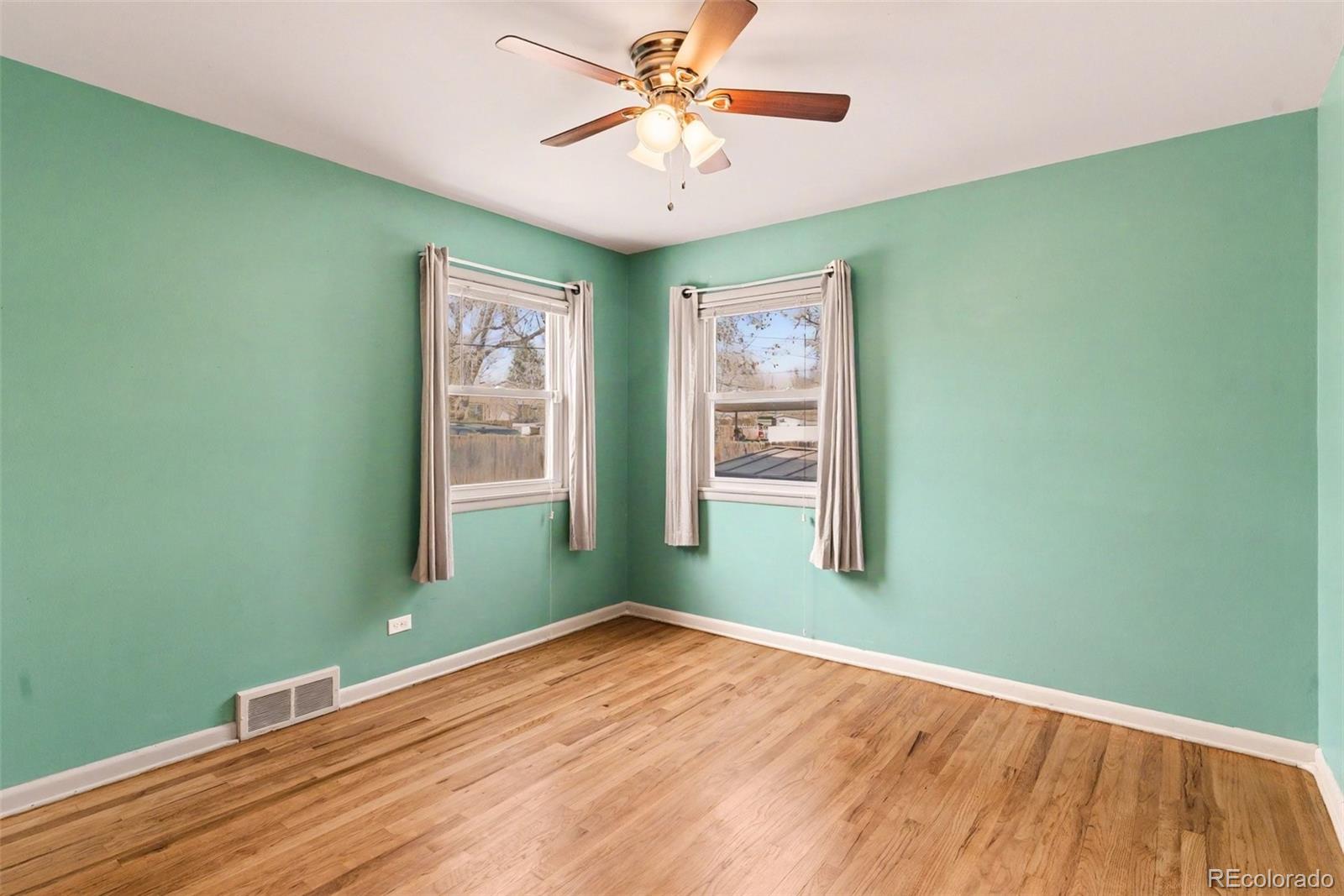 Real Estate Photo