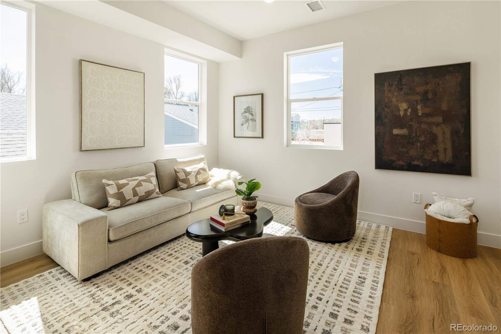 Real Estate Photo