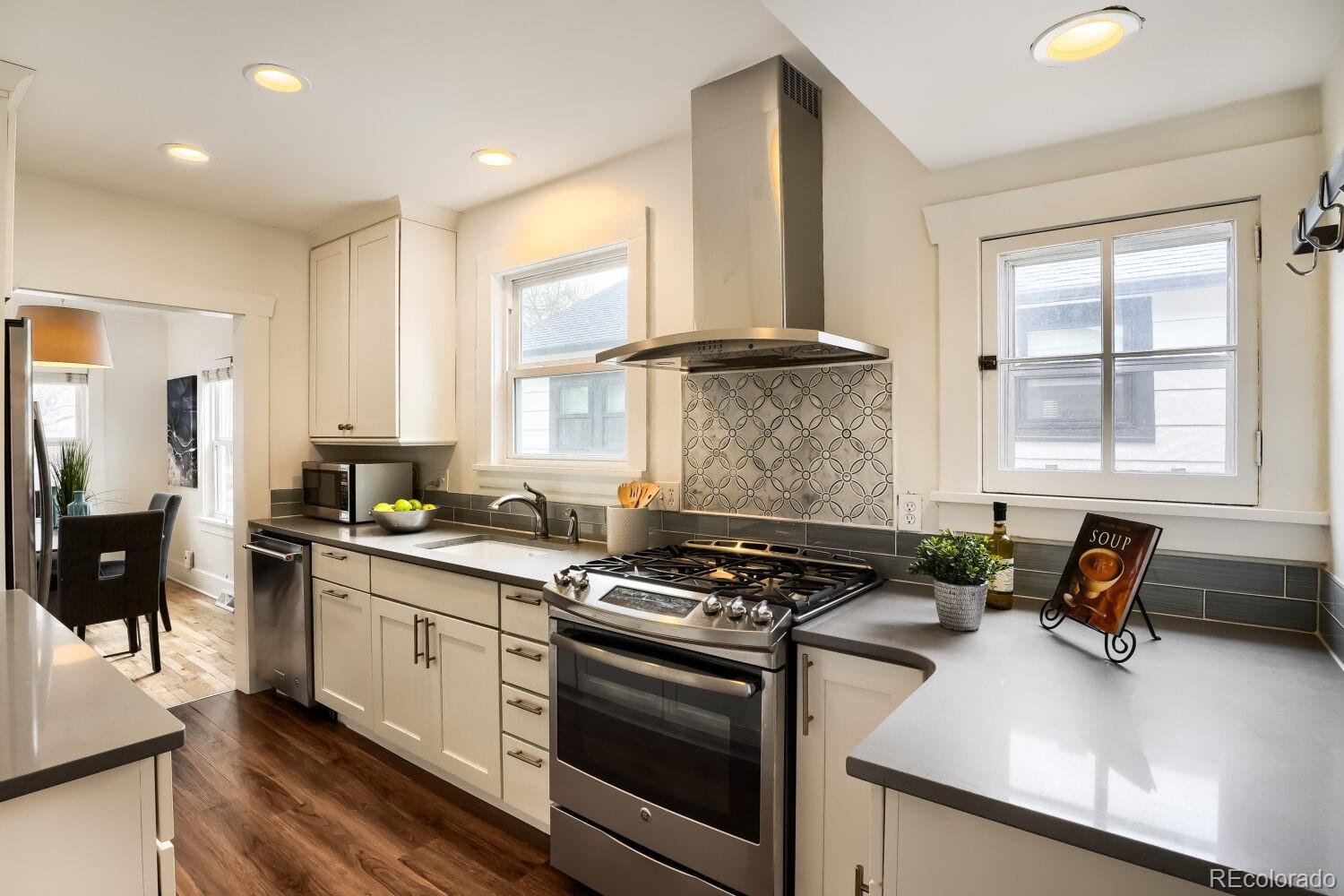 Real Estate Photo