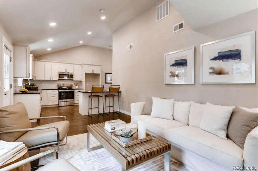 Real Estate Photo