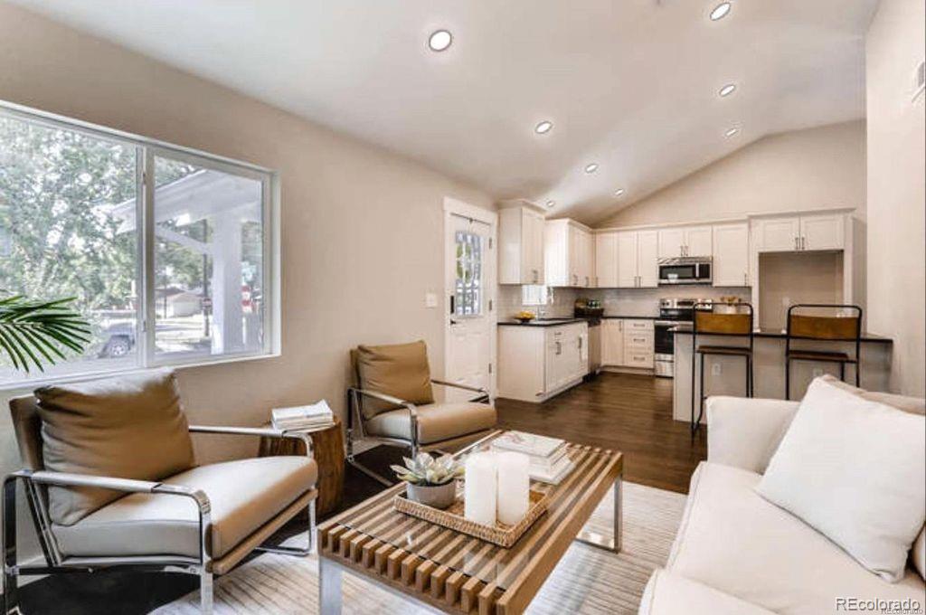 Real Estate Photo