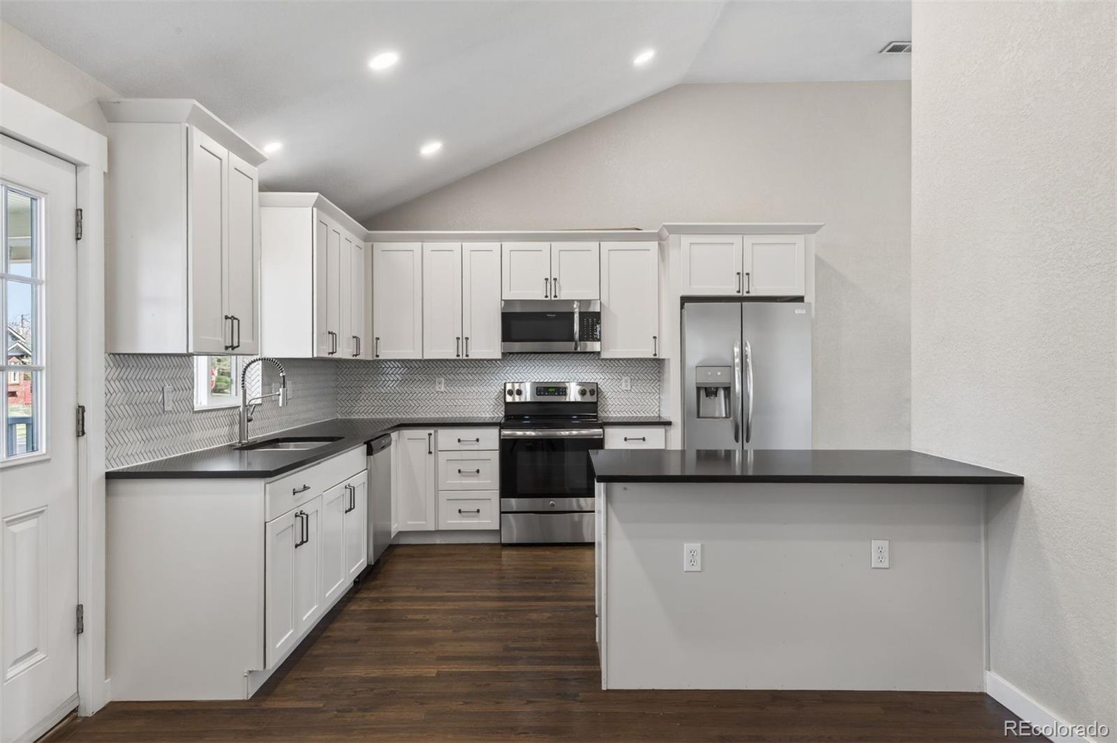 Real Estate Photo