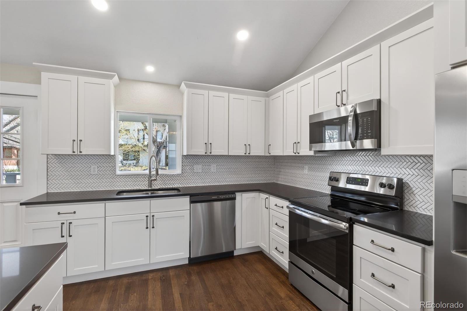 Real Estate Photo