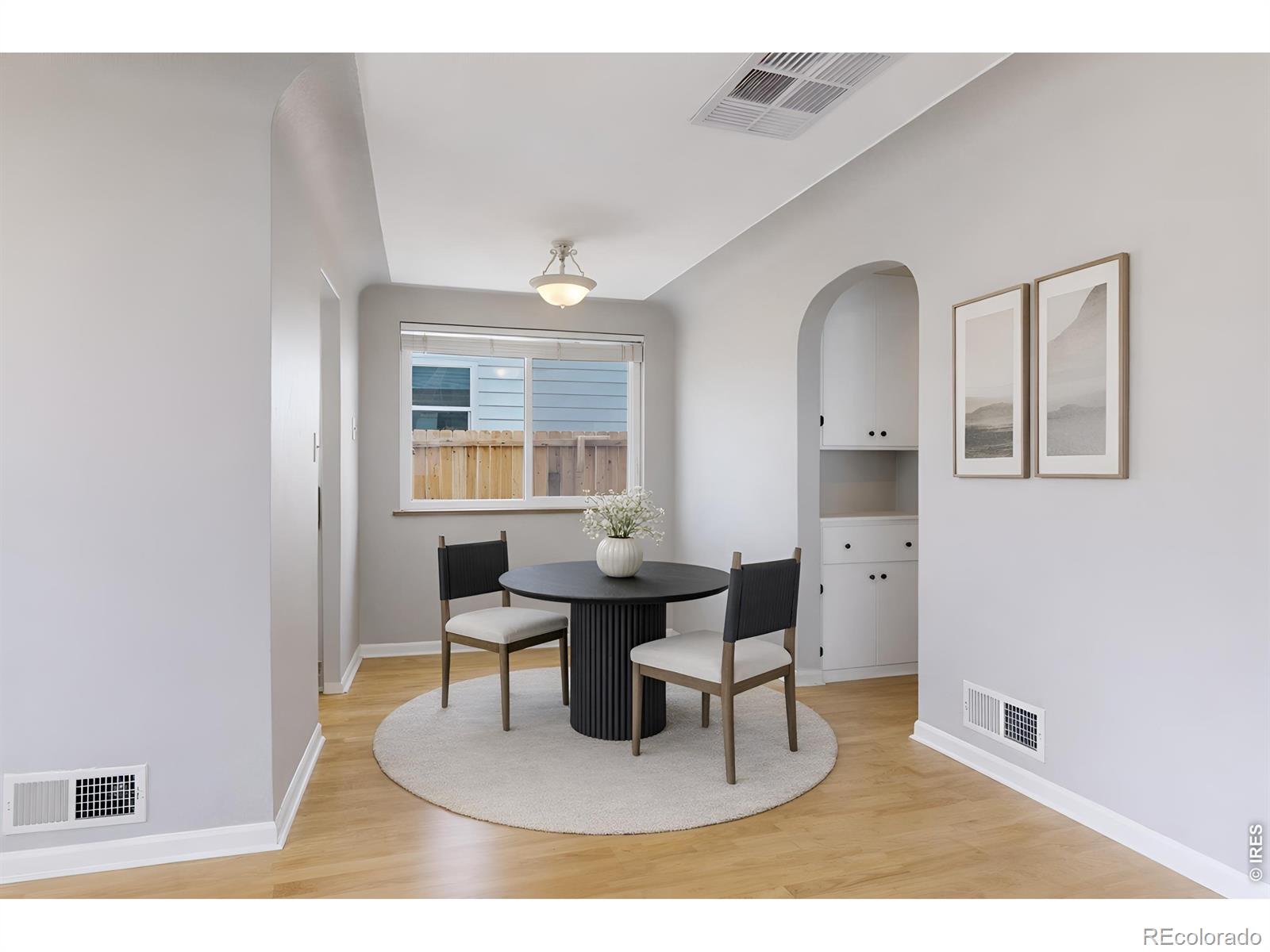 Real Estate Photo