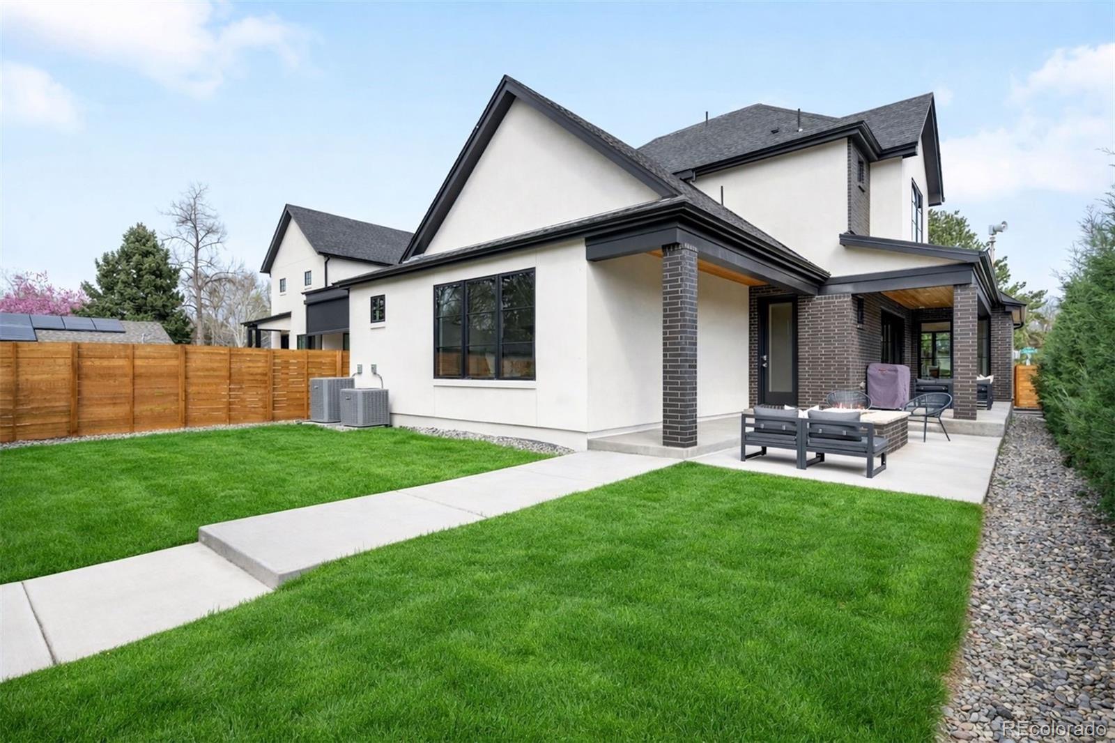 Real Estate Photo