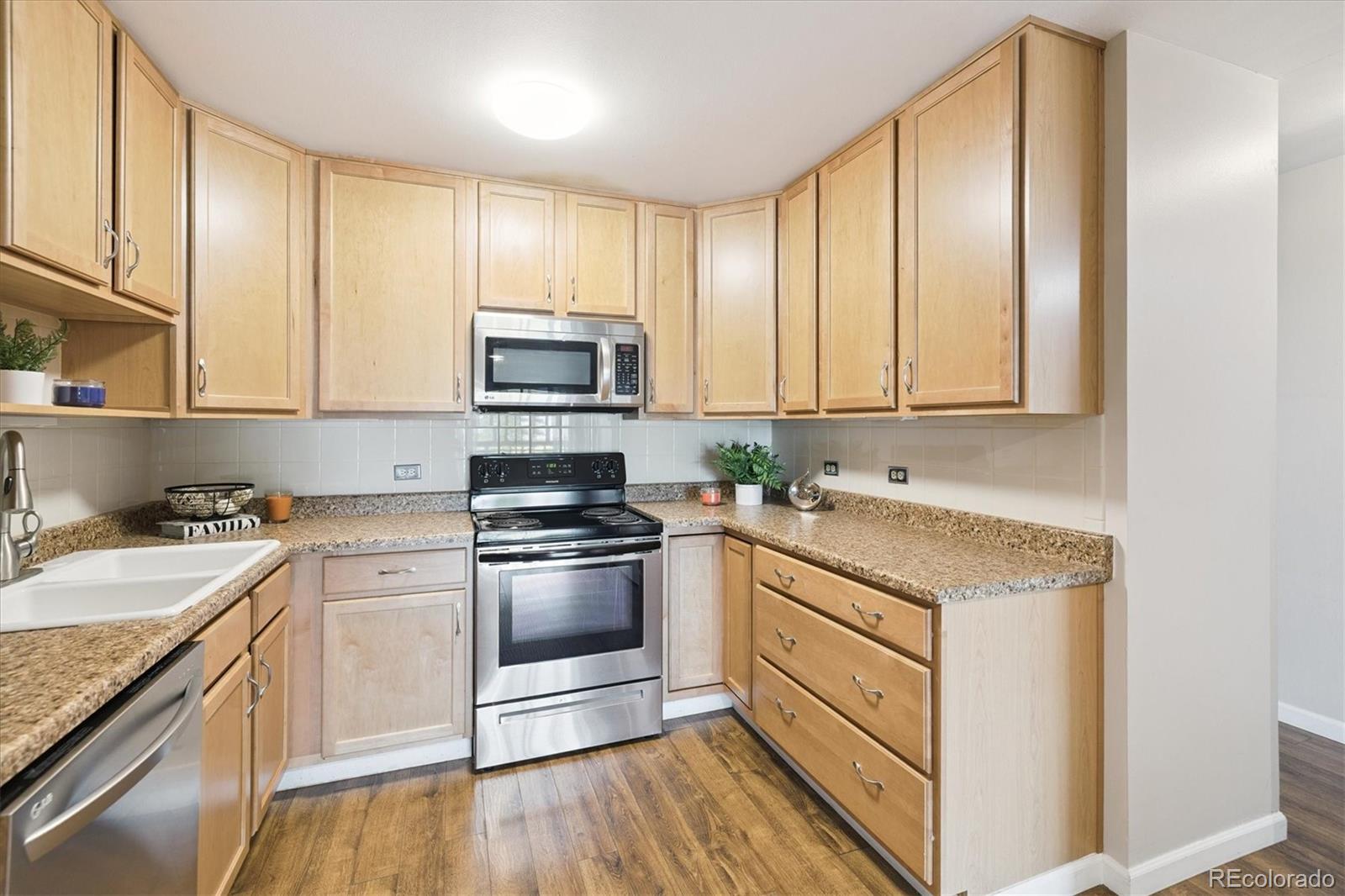Real Estate Photo