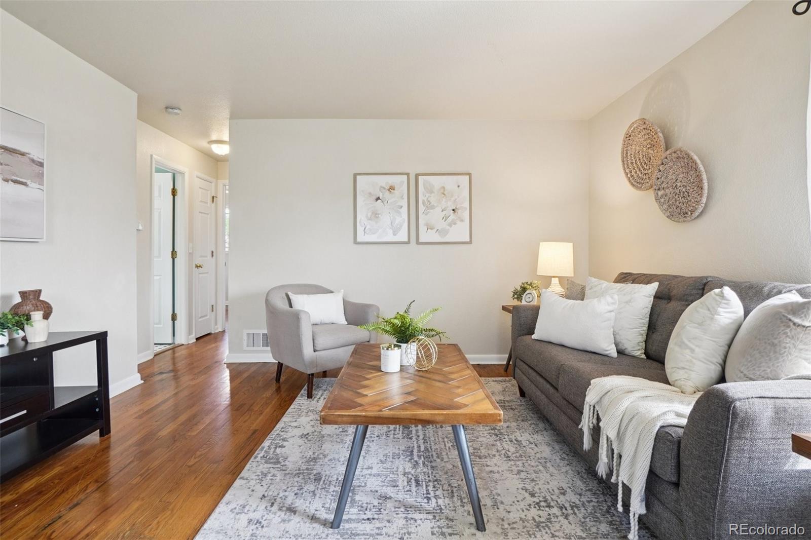 Real Estate Photo