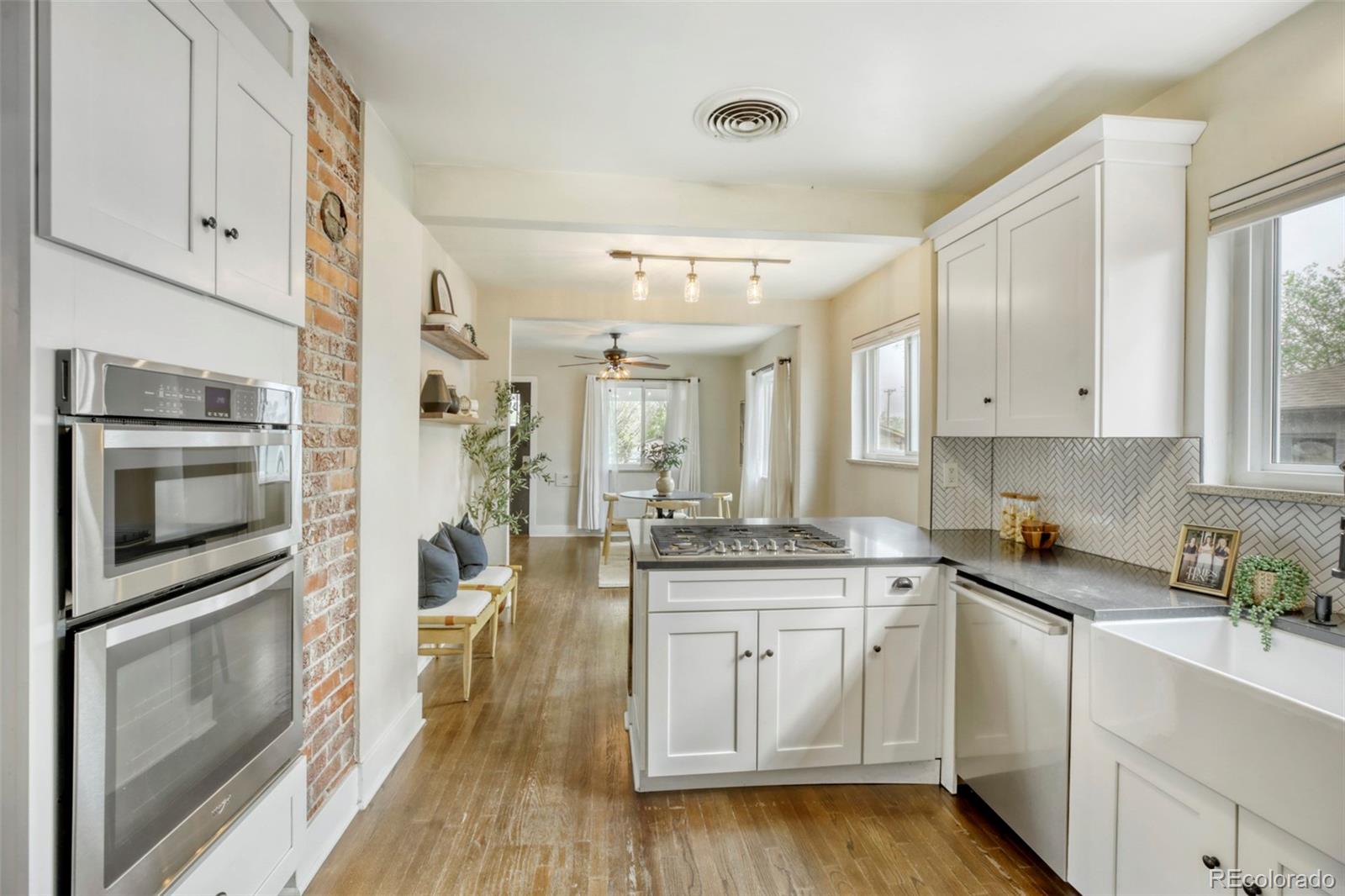 Real Estate Photo